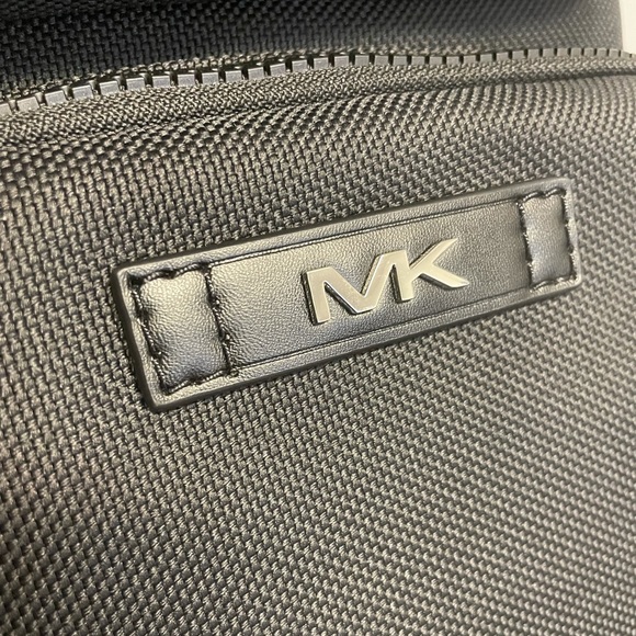 ♦️SALE♦️NWT Michael Kors Black Backpack - Picture 14 of 15